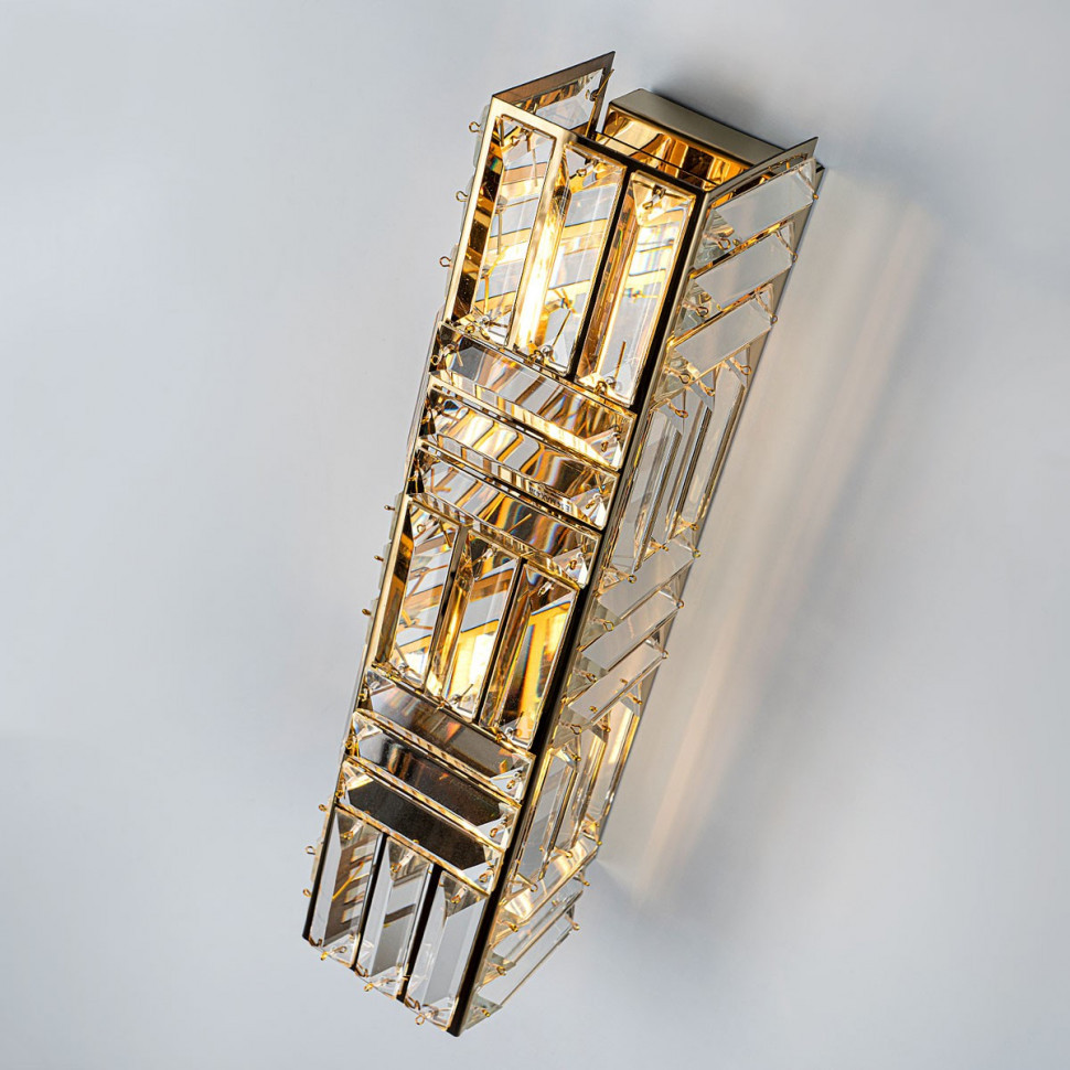 Настенный светильник Modelux ML.556.02 GD