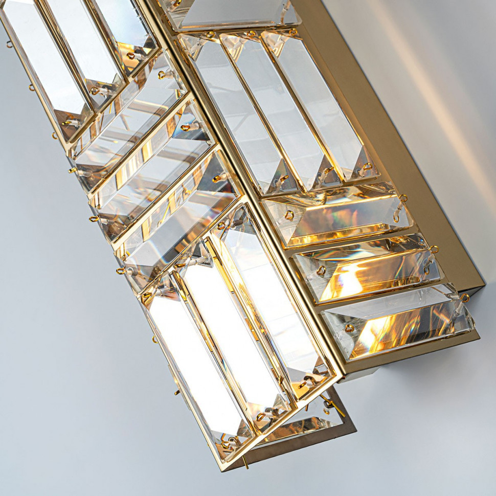 Настенный светильник Modelux ML.556.02 GD