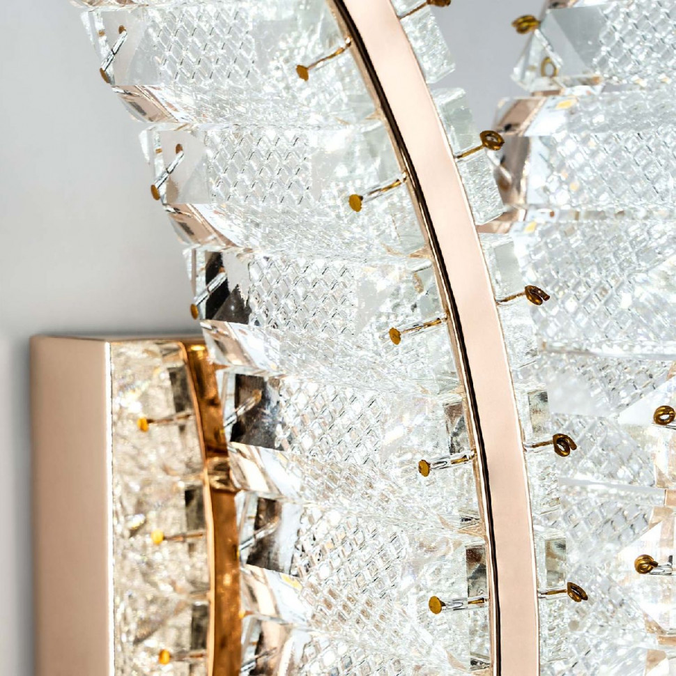 Настенный светильник Modelux ML.759.02 GD