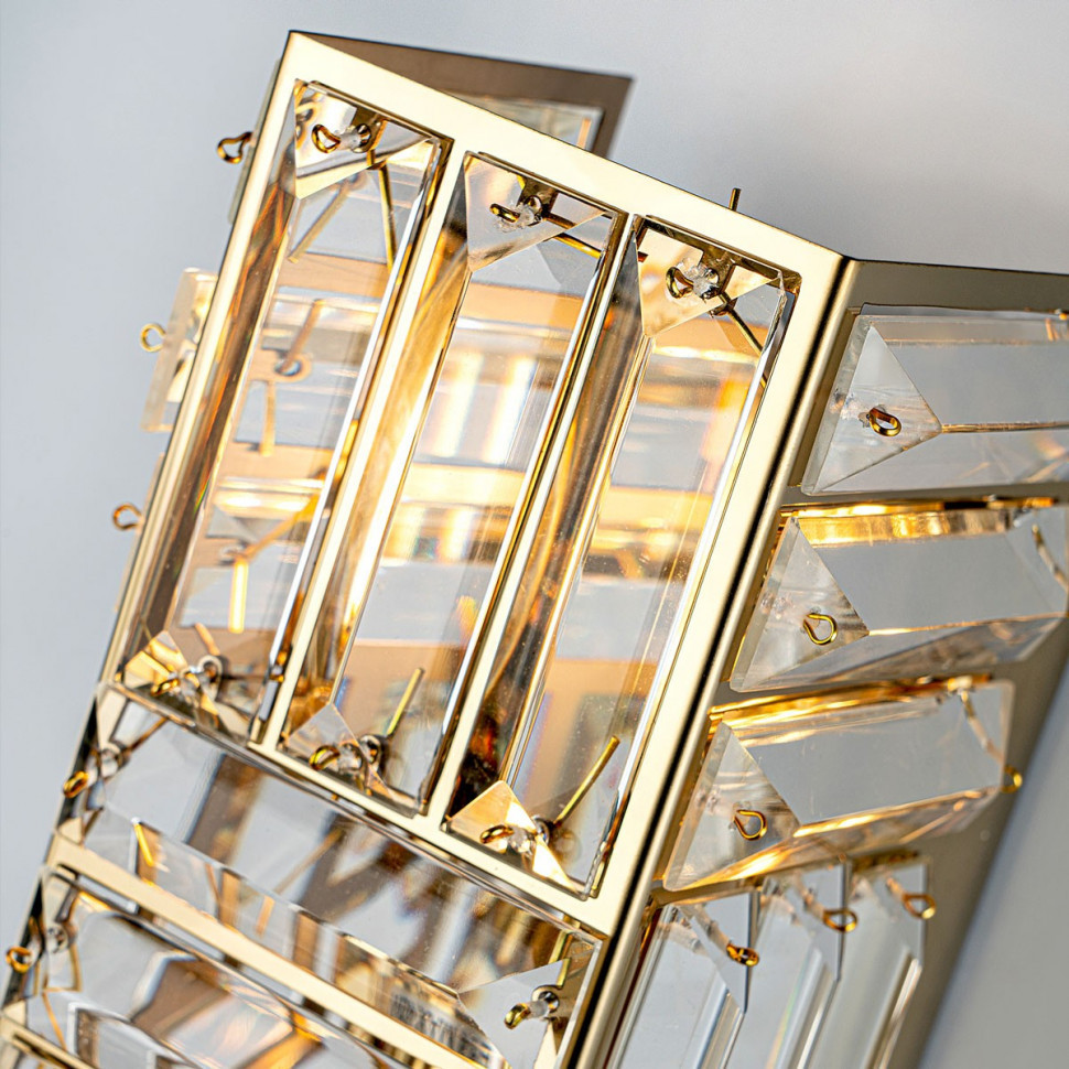 Настенный светильник Modelux ML.556.03 GD