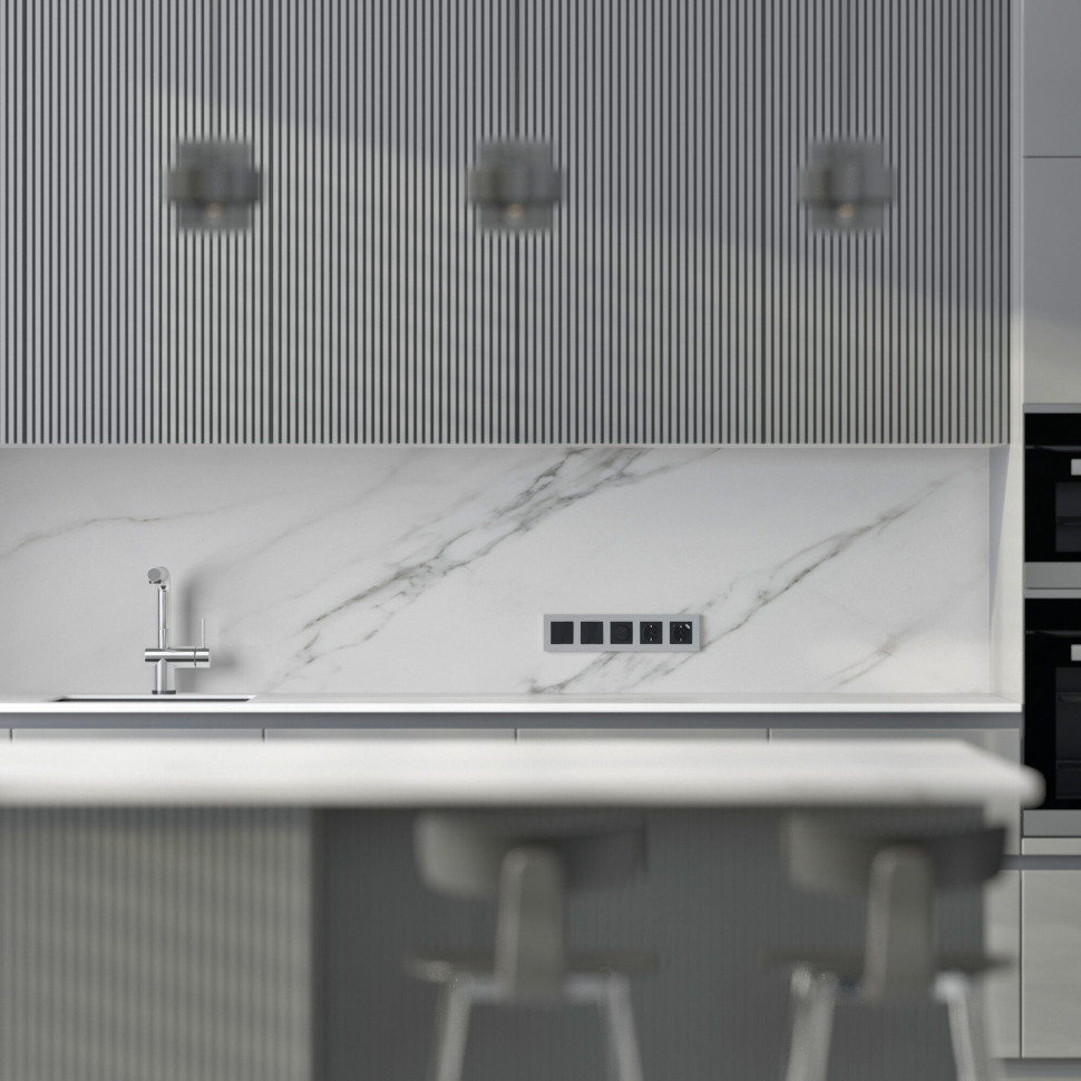 Рамка из поликарбоната на 5 постов Slab серебро софт W0052965