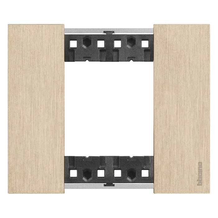 Рамка одинарная (2 мод) без суппорта немецкий стандарт Bticino Living Now золото