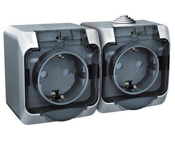 Розетка 2К+З со шторками 16А 250B IP44 Серая Systeme Electric Этюд PA16-244C